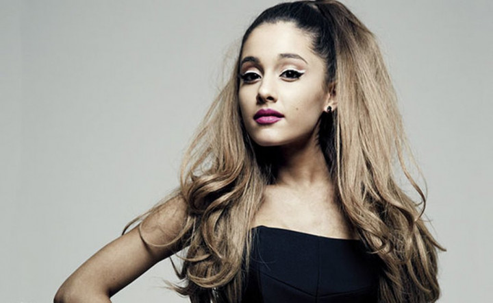 Ariana Grande Rencana Gelar Konser Amal di Manchester