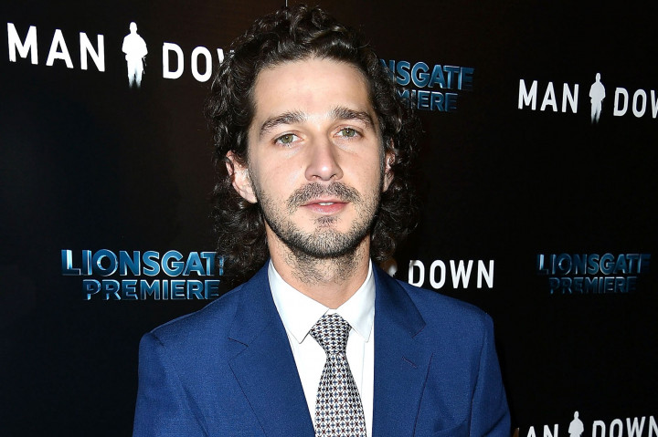 Shia LaBeouf Dituntut Bartender Karena Ucapan Rasis