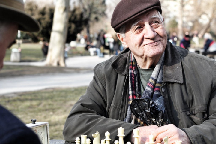 Latihan Kognitif Bantu Cegah Demensia Sejak Muda