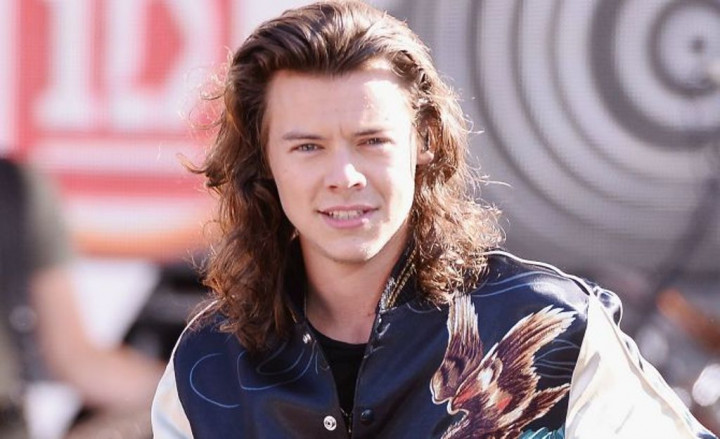 Harry Styles Telpon Penggemar yang Menjadi Korban Bom Manchester