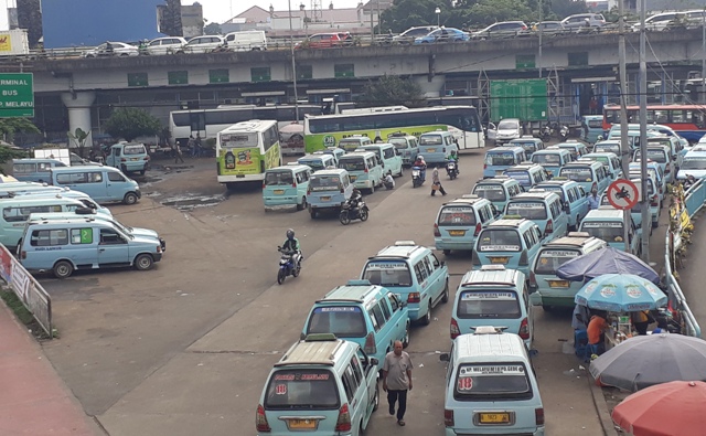 Terminal Kampung Melayu. Foto: MTVN/ M Sholahadhin Azhar, 