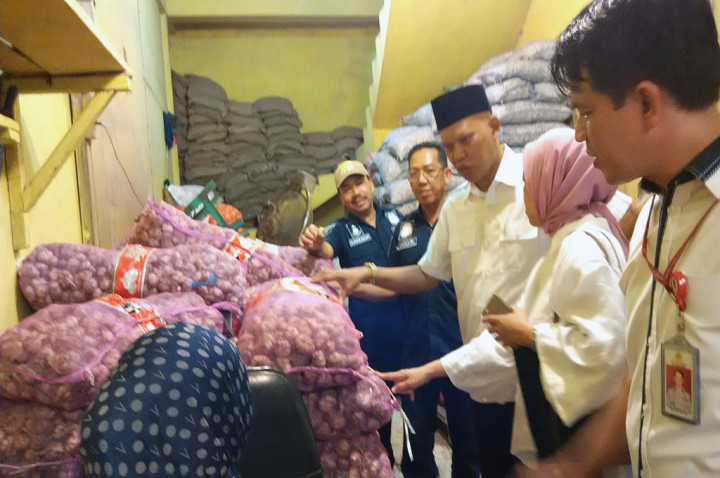 Sumsel Kekurangan Stok Bawang Putih
