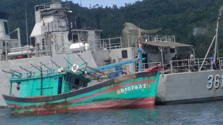 TNI AL Tangkap Kapal Berbendera Vietnam di Natuna