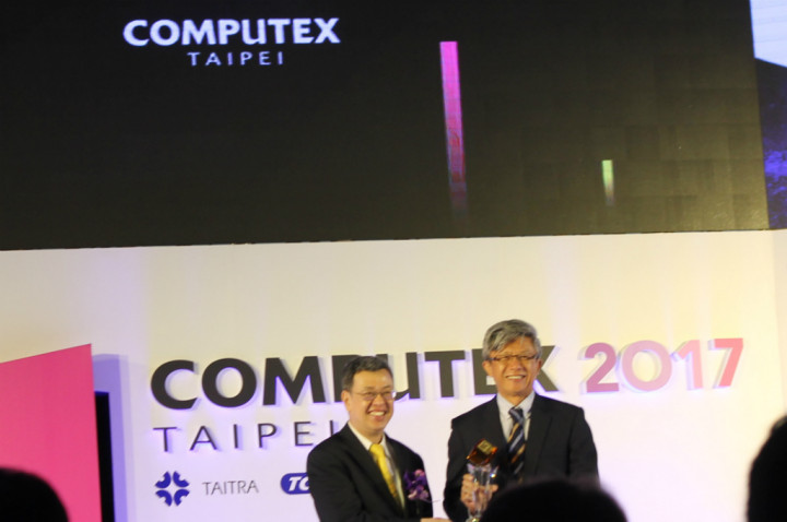 Computex d&i Berikan Perhargaan Khusus untuk Pelaku Industri Teknologi
