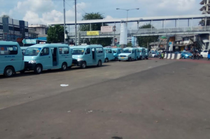Karut Marut Terminal Kampung Melayu