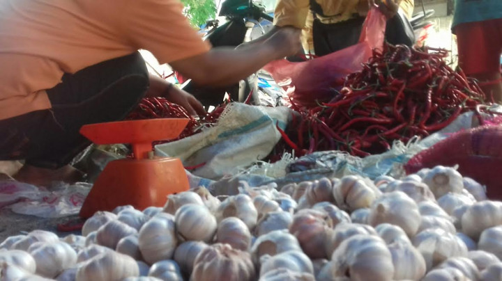 Bawang Putih di Ternate Rp80 Ribu per Kilogram