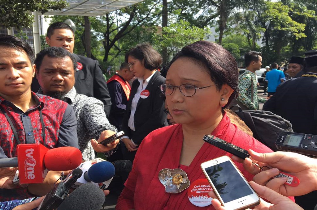 Menlu Retno Marsudi usai mengikuti upacara peringatan Hari Kelahiran Pancasila di Gedung Pancasila, Kemenlu RI, Jakarta, 1 Juni 2017. (Foto: MTVN/Sonya Michaella)