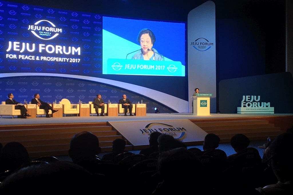Megawati Soekarnoputri di Sesi Pemimpin Dunia, Jeju Forum di Jeju, Korea Selatan, Kamis 1 Juni 2017. (Foto: KBRI Seoul)