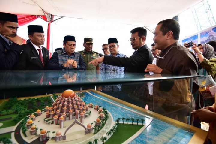 Masjid 99 Kubah di Lahan Reklamasi jadi <i>Landmark</i> Baru Makassar