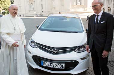 New Opel Ampera-e, Mobil Baru Paus Francis