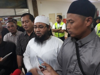 16 WNI Dikenal Damai