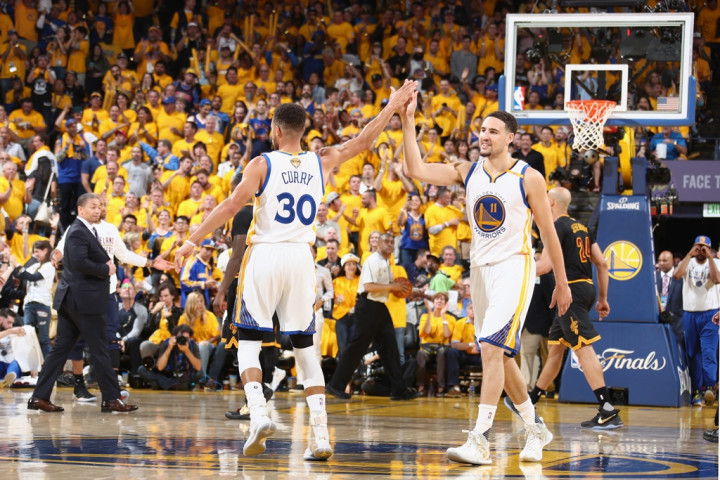 Duet Durant-Curry Cetak 65 Poin, Warriors Unggul 2-0 atas Cavaliers
