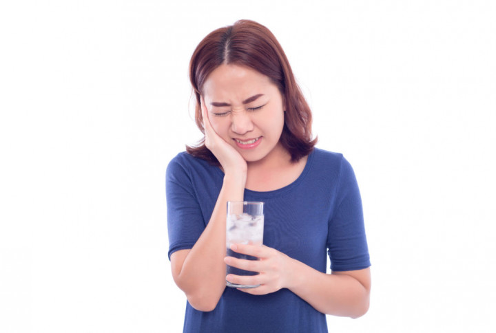 Gigi Ngilu saat Makan? Intip 5 Tips Mengatasinya