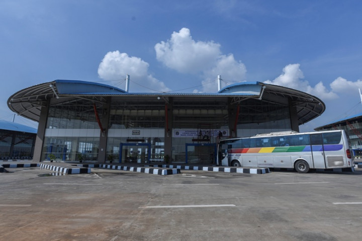 Penumpang di Terminal Pulogebang Tembus 228 Ribu dalam Satu Bulan