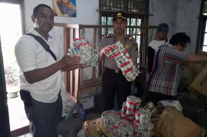 Pabrik Petasan di Kosambi Digerebek