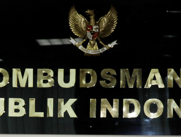 Rangkap Jabatan Bikin Pelayanan Publik Mandek