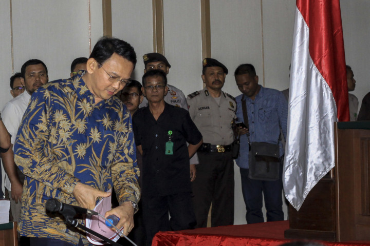 Ahok tak Mau Bicara Politik