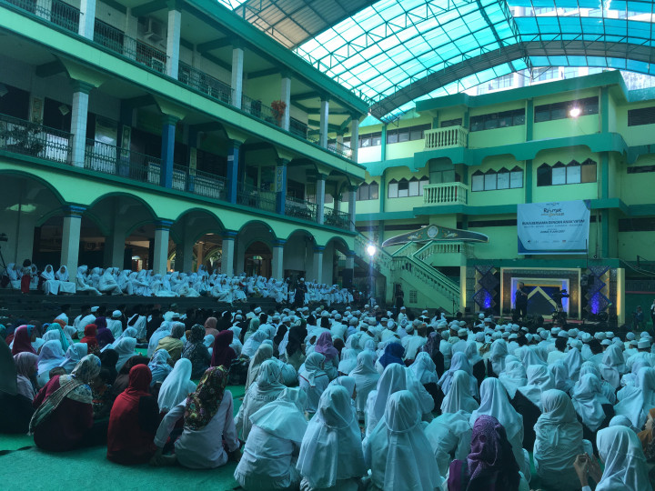 Suasana Buka Puasa Media Group Bersama Anak Yatim di Ponpes Asshiddiqiyah
