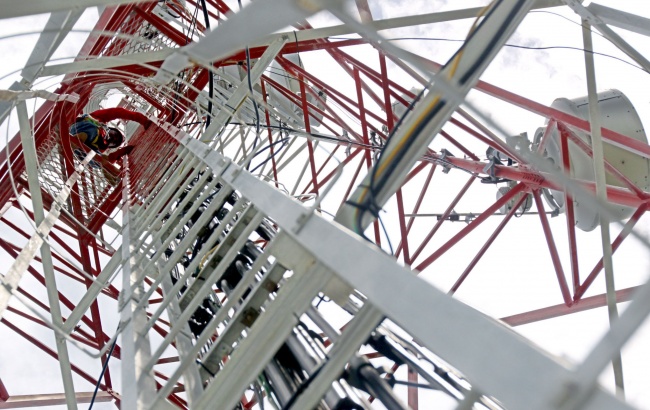 Melihat Tantangan Penyediaan Jaringan 4G di Pesawat