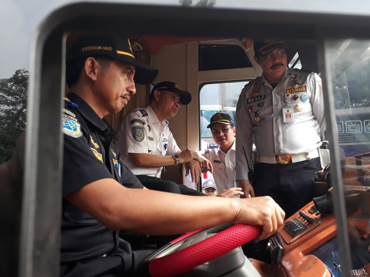 Kondisi Bus di Terminal Kalideres Mengecewakan