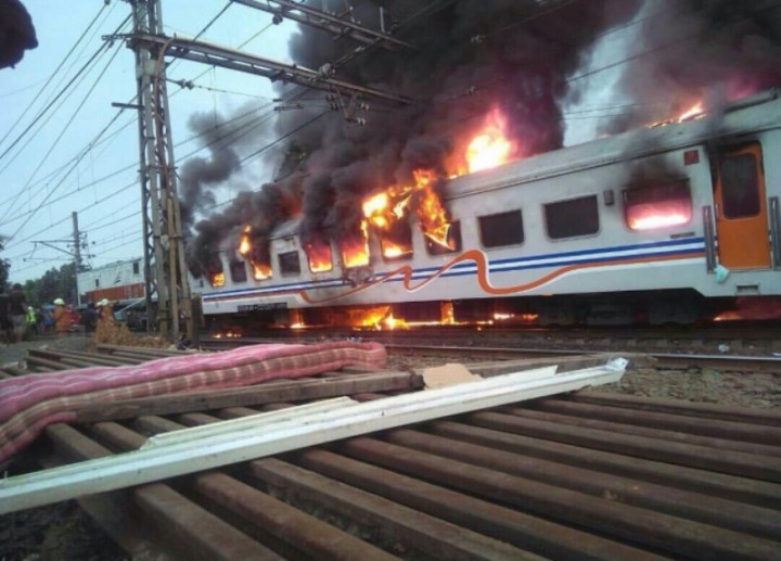 Stasiun Kemayoran Sementara Hanya Bisa Dilintasi KA Lokal