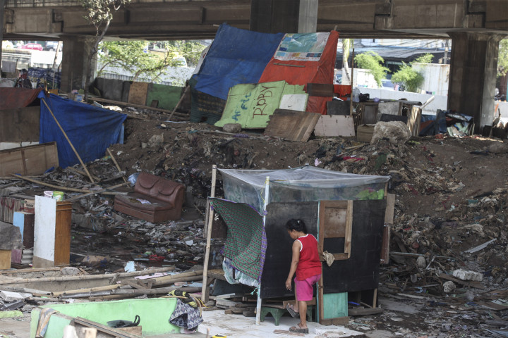 Tak Semua Warga Kolong Tol Sedyatmo Pakai Listrik Ilegal