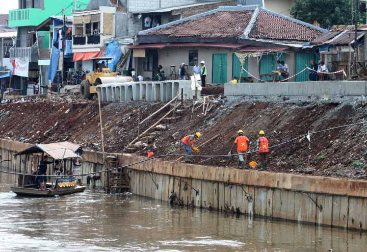 Empat RT di Bukit Duri Dapat SP1 Penertiban