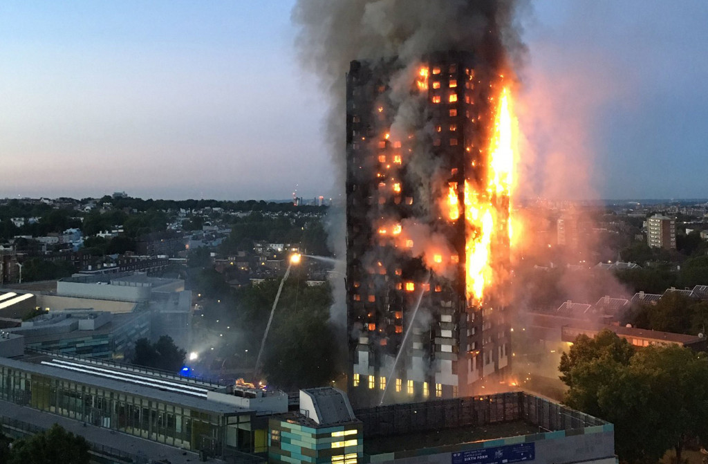 Apartemen di London Terbakar, 30 Orang Terluka