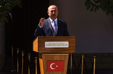 Menlu Turki Diskusikan Kisruh Diplomatik dengan Emir Qatar