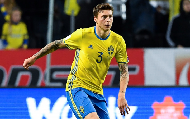 Lindelof Enggan Pusingkan Biaya Transfernya di MU