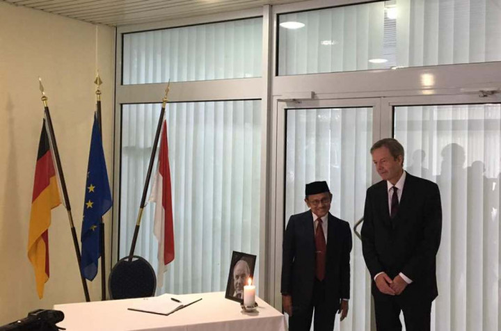 Mantan Kanselir Helmut Kohl Wafat, Habibie Akan Melayat ke Jerman