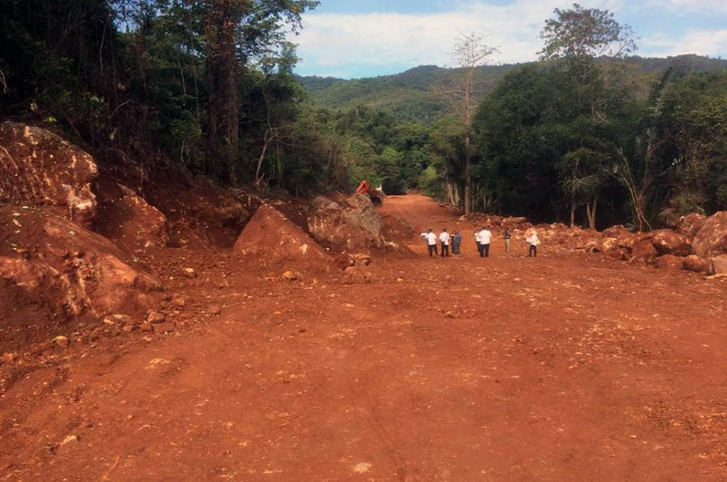Pembukaan jalan trans utara Flores di ruas Labuan Bajo, Kabupaten Manggarai Barat, Nusa Tenggara Timur -- dok.BPJN Wilayah X