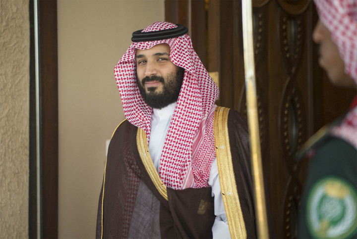 Saudi King Ousts Nephew, Names Son As Crown Prince