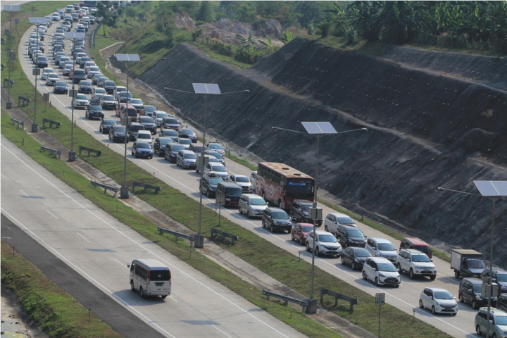 Hari Ini, 44 Ribu Kendaraan Melintasi Tol Cipali