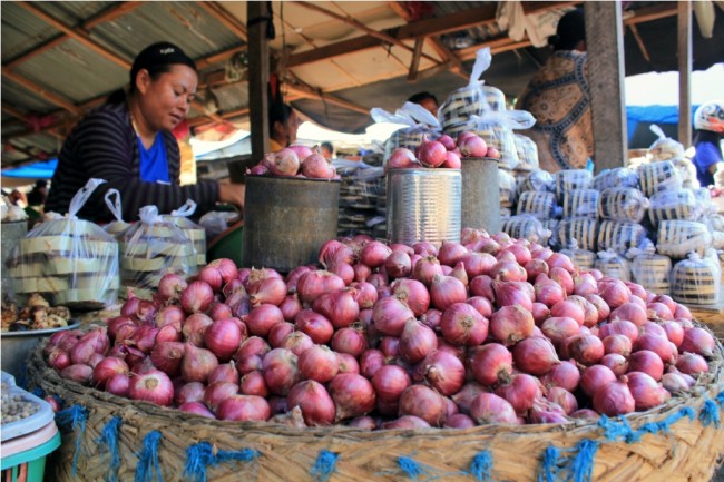 Harga Bawang Jelang Lebaran Stabil