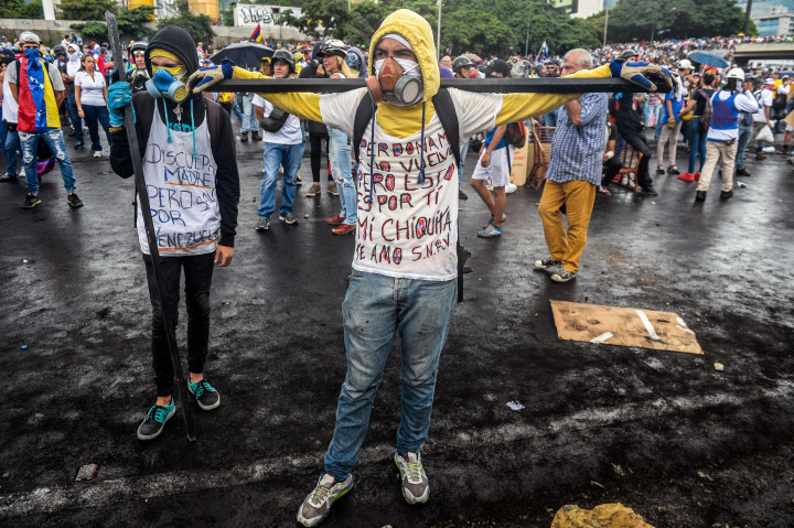 Militer Venezuela Tembak Mati Seorang Demonstran