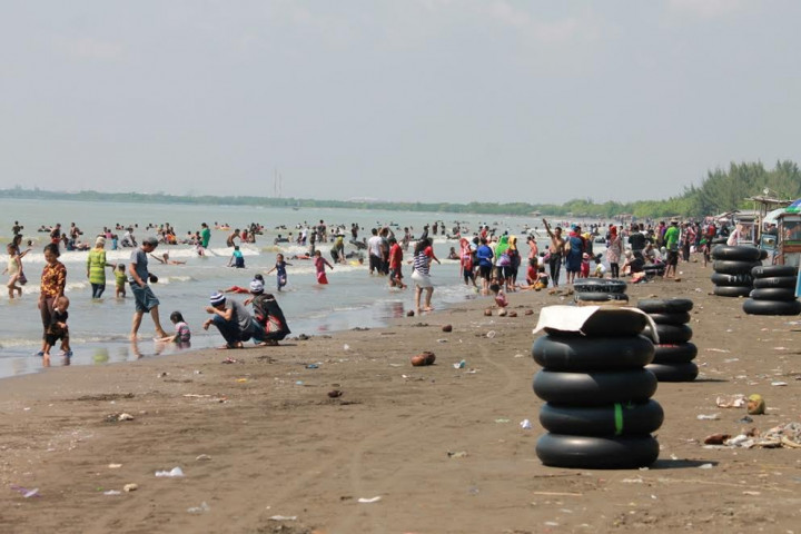 Pantai Randusanga Brebes Diprediksi Tembus 200 Ribu Pengunjung