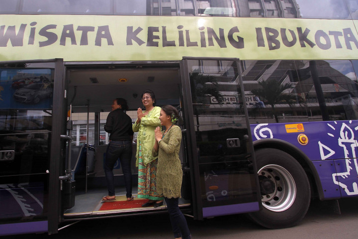 Berkeliling Ibu Kota dengan Bus Wisata Gratis