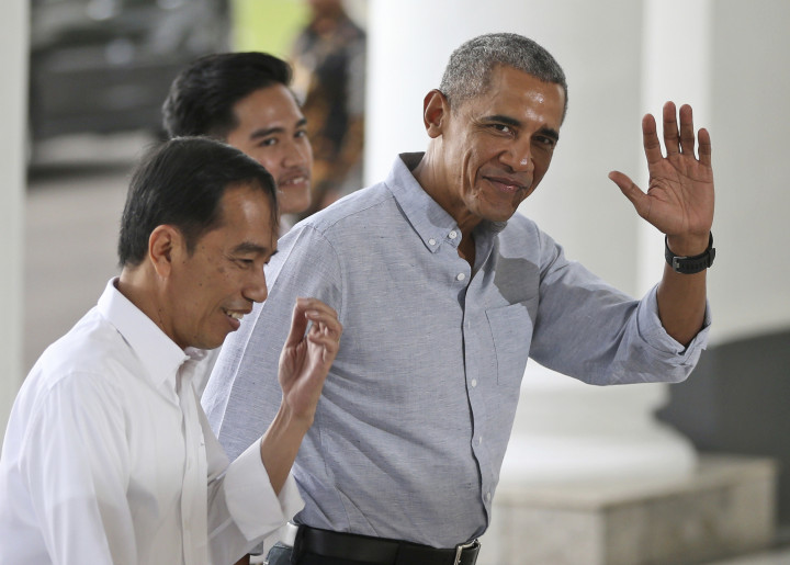 Obama Disambut Jokowi & Keluarga