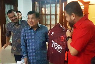 Open House, JK Menerima Kunjungan Skuat PSM Makassar