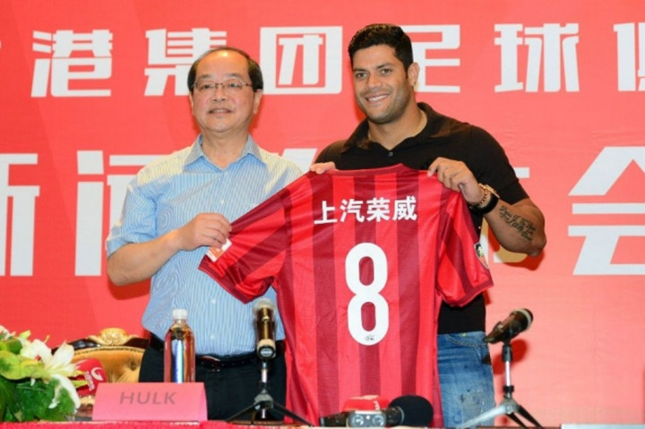 2016: Hulk Pecahkan Rekor Transfer Asia