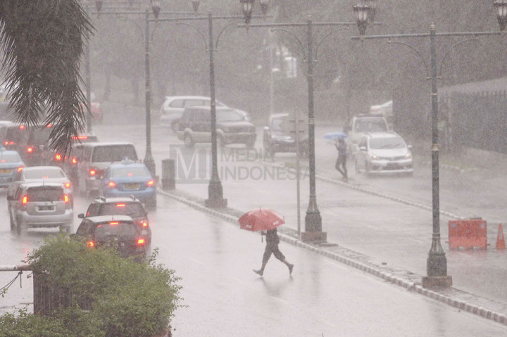 Hujan Diprediksi Mengguyur Sebagian Jabodetabek Siang Ini