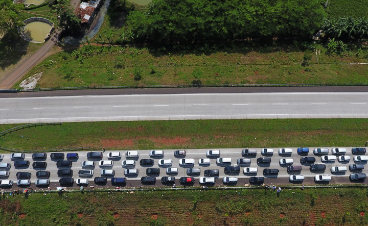 Jalur Menyempit, Arus Balik di Tol Cipali Macet