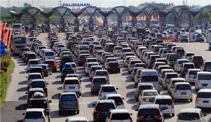 Urai Kemacetan di Tol Cipali, Keluar Tol Kertajati Gratis