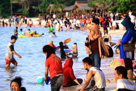 Pantai Bandengan Jepara Sedot 30 Ribu Wisatawan