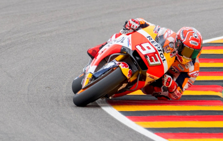 Marquez Raih <i>Pole Position</i>