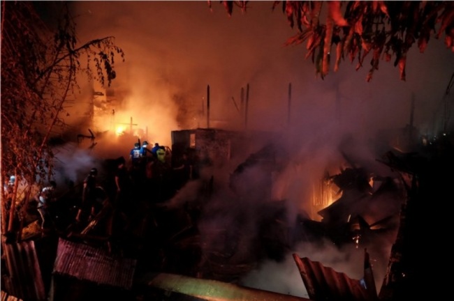 Penampungan Pengungsi Suriah di Lebanon Terbakar