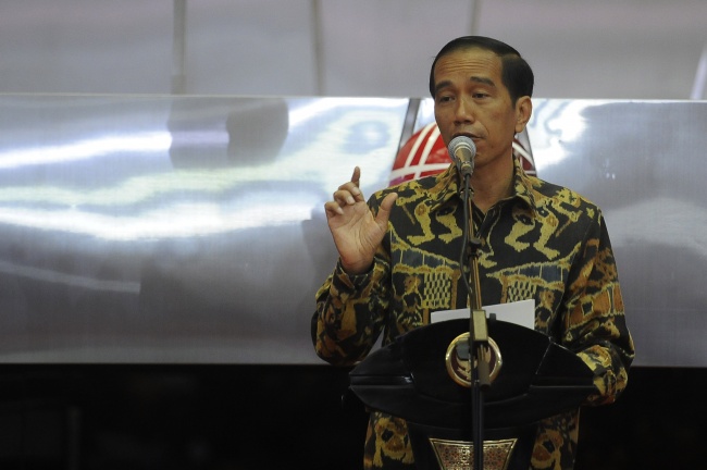 Jokowi Visits Indonesia Stock Exchange