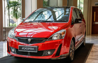 Upaya Blue Bird Jual Mobil Bekas Taksi