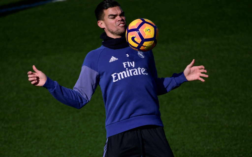 Pepe (Foto: AFP/Pierre-Philippe Marcou)